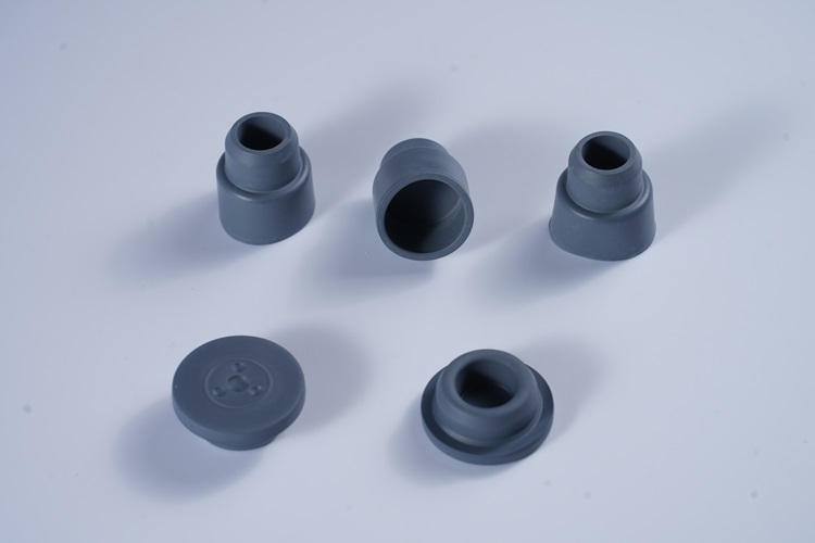 A medical rubber stopper with heating function has obtained a patent in China